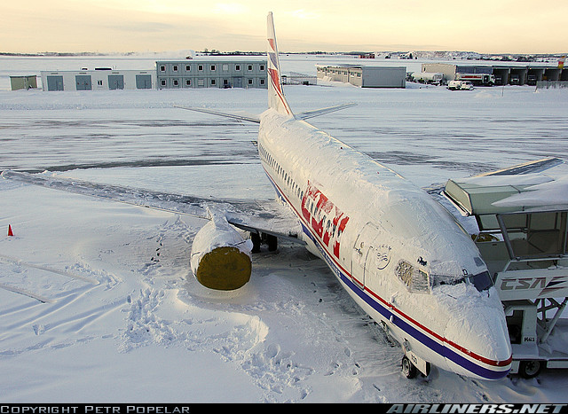 WWW.AIRLINERS.NET Zapadané letadlo společnosti ČSA.
